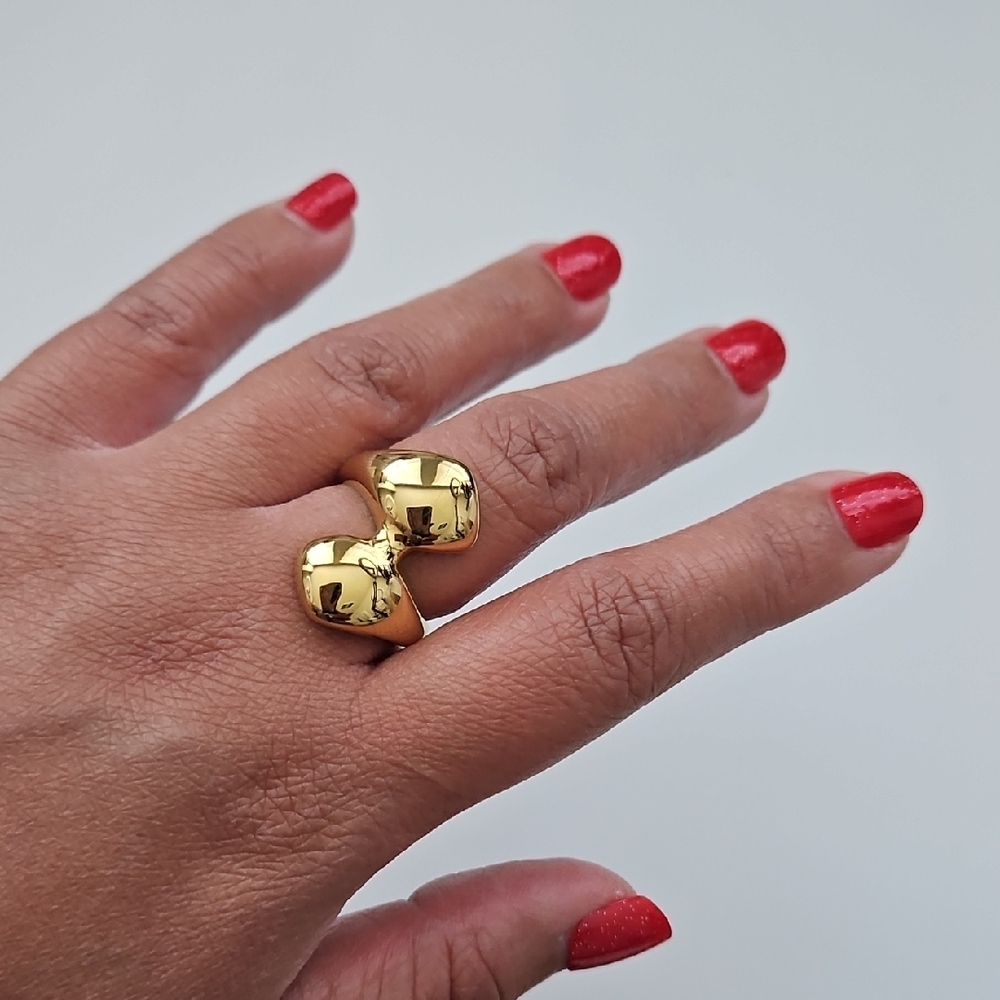 Chunky Statement Ring - image 1